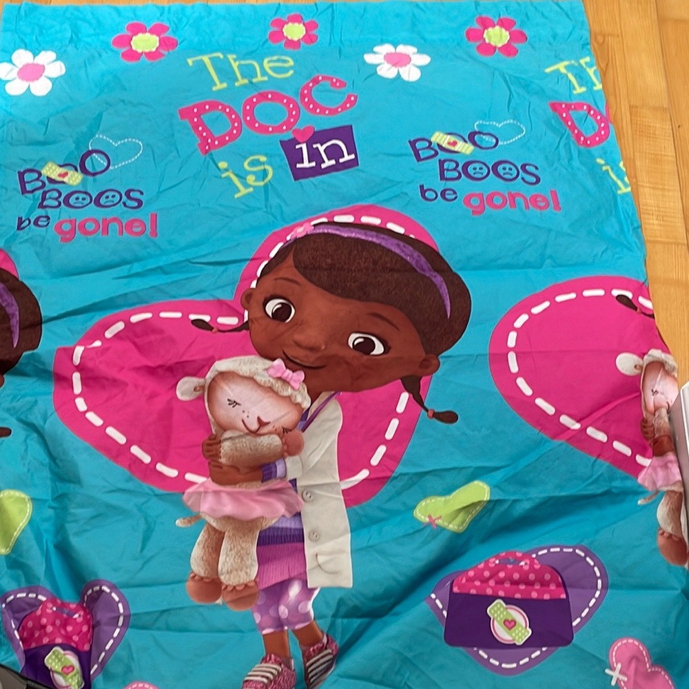 Doc mcstuffins curtain panels (2)